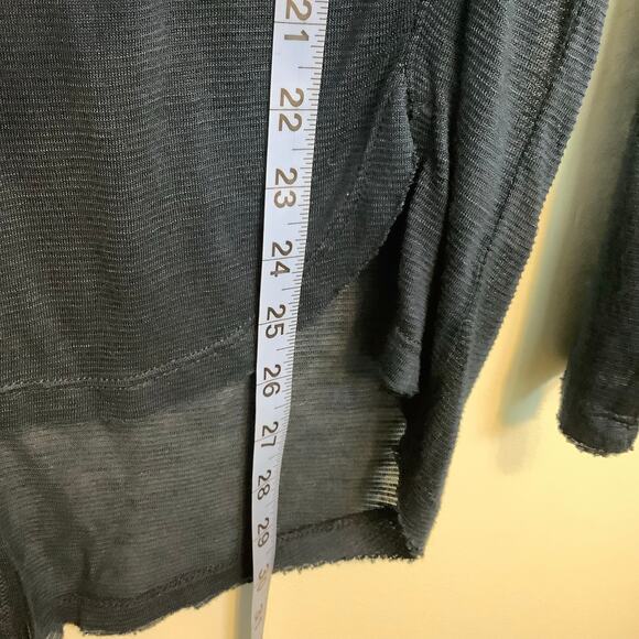 Free People Women’s Lace Long Sleeve Top Size M Navy Blue Frayed Hem Boho - Picture 2 of 7